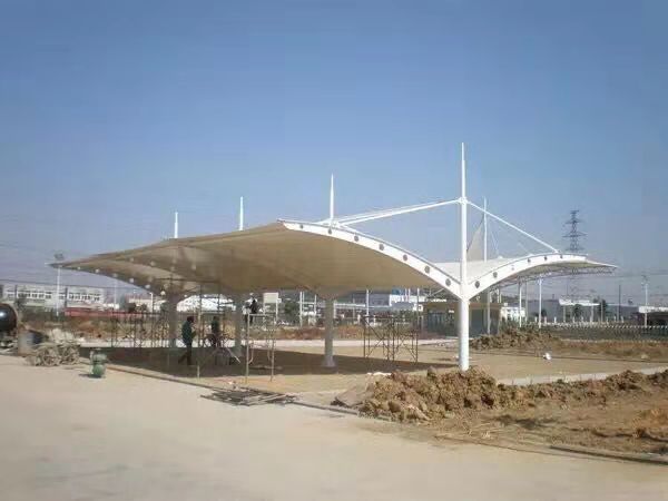 膜结构停车棚